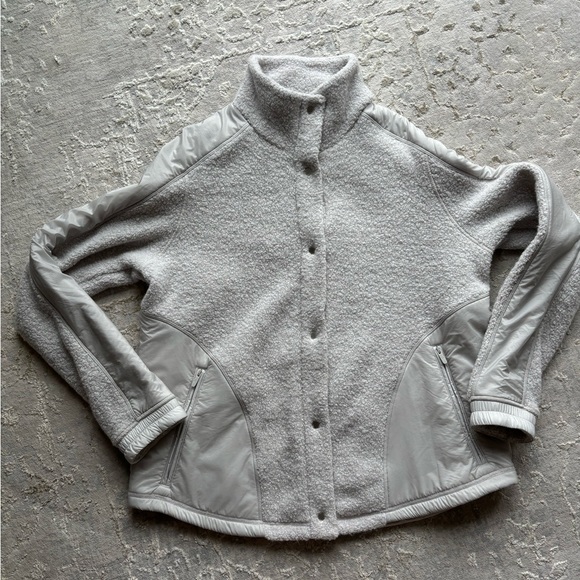 Lululemon Go Cozy Jacket - Picture 3 of 10